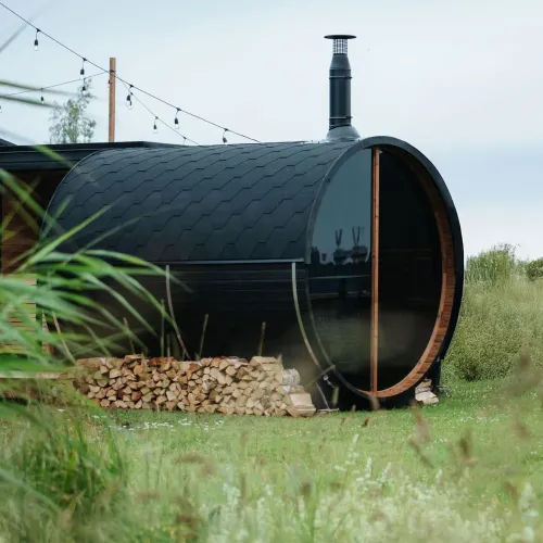 Sudová sauna z thermowood – HALO COMFY BLACK EDITION